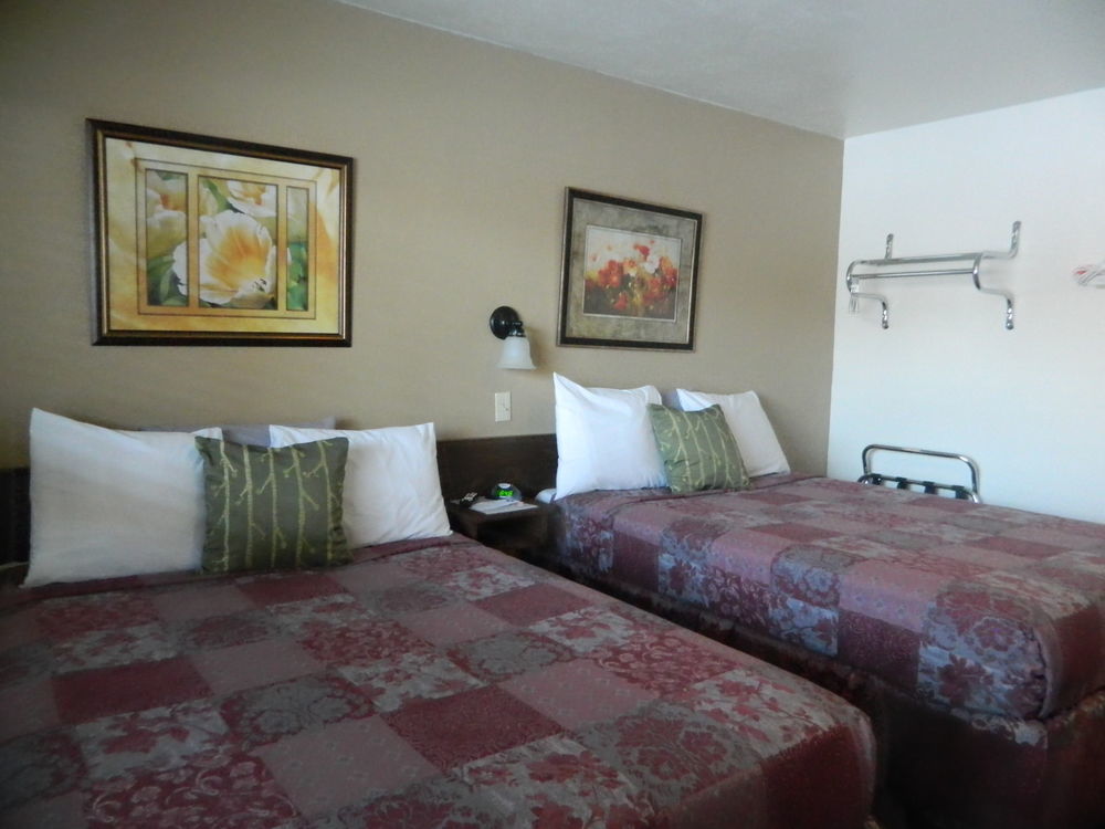 Country Motor Inn Livingston Exterior foto